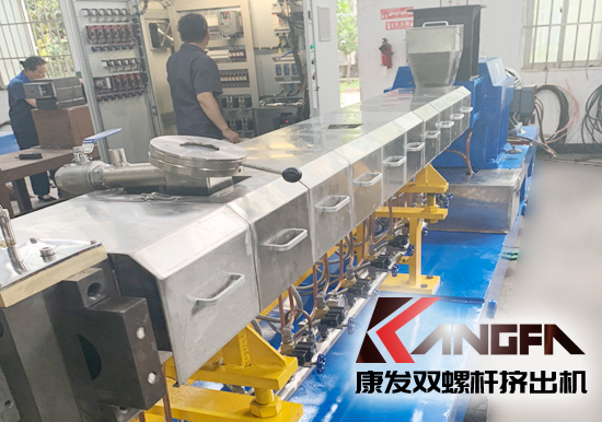 橡塑機械、橡塑原材料及化工助劑、輔助加工設備等行業(yè)盛會。2019深圳國際橡塑工業(yè)展（9月23-25日）。國內外雙螺桿擠出機、橡塑行業(yè)上下游企業(yè)拓展市場的絕佳選擇！