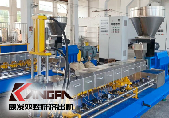 雙螺桿擠出機(jī)機(jī)筒供料用料斗結(jié)構(gòu)形式——普通式、強(qiáng)制式、振動(dòng)式料斗