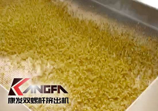 提升形象、完善產(chǎn)品及服務(wù)質(zhì)量?？蛋l(fā)雙螺桿擠出機(jī)新疆烏魯木齊某客戶(hù)服務(wù)回訪！