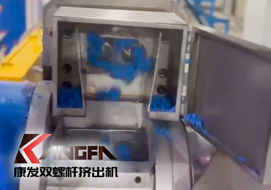 JSH雙階式85/200單、雙螺桿造粒機(jī)電纜料生產(chǎn)線試機(jī) 產(chǎn)量達(dá)1.5噸/每小時(shí)